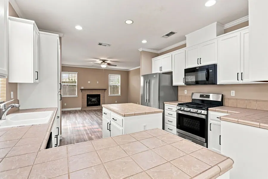 Kitchen at 1030 Countrywood Ln, Vacaville