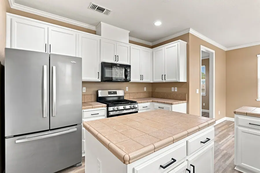 Kitchen at 1030 Countrywood Ln, Vacaville