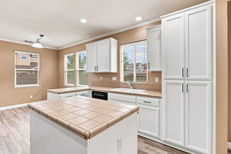 Kitchen at 1030 Countrywood Ln, Vacaville